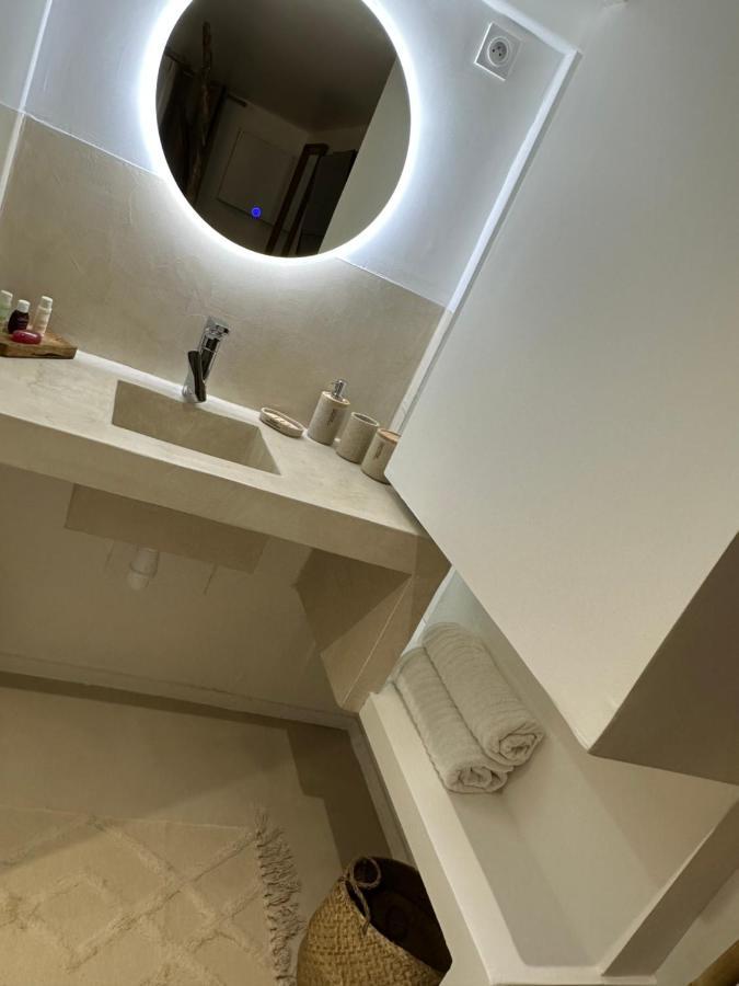 Appartement Jacuzzi Prive Aviñón Exterior foto
